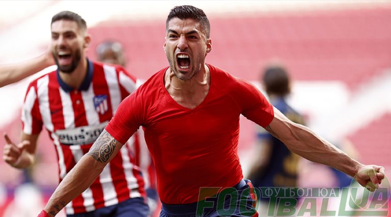 Поздний гол Суареса удерживает "Атлетико" на вершине Ла Лиги